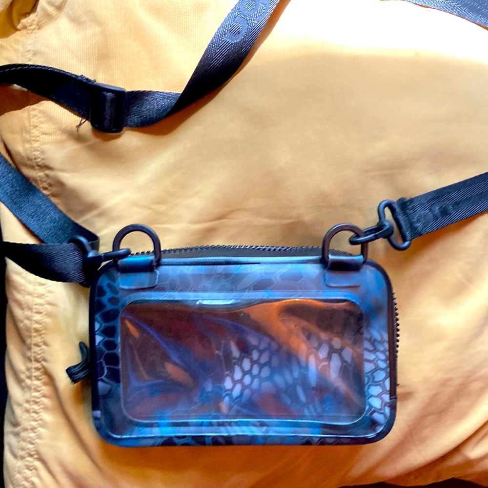Ugo waterproof cell phone bag. Can also be worn as a belt,used a couple of times